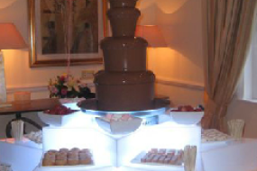 Berkshire Chocolate Fountains Popcorn Machine Hire Profile 1