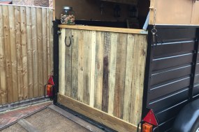 Oliver's Vintage Bar Mobile Wine Bar hire Profile 1
