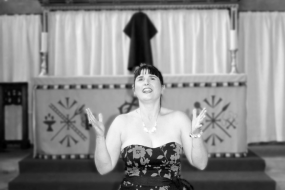 Naomi Willmott Band Hire Profile 1