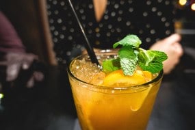 Waka Waka Mobile Bar
