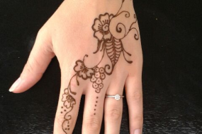 Henna Tattoos, Glitter and Black Tattoos Temporary Tattooists Profile 1