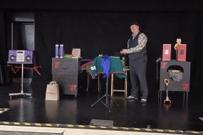 Colin Bourdiec Magician