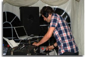 Neil Freeman Mobile DJ Audio Visual Equipment Hire Profile 1