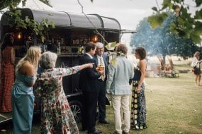 Wriggly Tin Horsebox Horsebox Bar Hire Profile 1