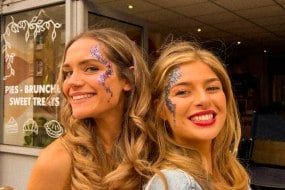 Blue Lagoon Glitter & Facepaint Bar Glitter
Bar Hire Profile 1