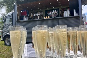 The Tipple Express Prosecco Van
Hire Profile 1