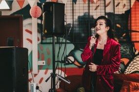 Viva la Vintage Singer Find and Hire Singers For Your Event Profile 1