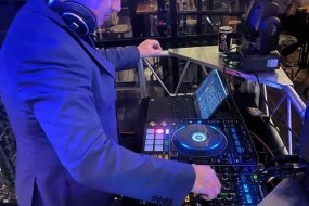 Ultimate Gig DJs Profile 1