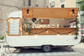 Creative catering Pie and Mash Caterers Profile 1