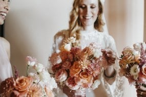 Frog Flowers Ltd Wedding Flowers Profile 1
