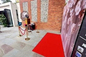 360 Fun Loading Photo Booth Hire Profile 1