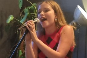 Eleanor Roe - Singer Find and Hire Singers For Your Event Profile 1