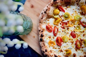 Bespoke Pizza Company Pizza Van Hire Profile 1