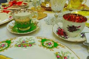 Me Old Vintage China Find your perfect wedding caterer Profile 1