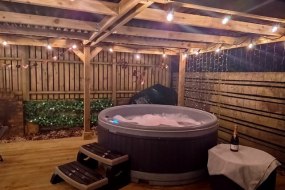 Unique Children's Parties Hot Tub Hire Profile 1