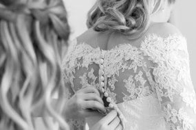Bizzy Arnott Photography Wedding Photographers Profile 1