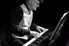 Steve Warburton Musician undefined Profile 1