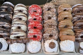Beanz Around The World Wedding Doughnuts Profile 1