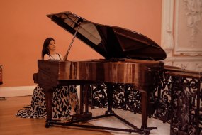 Melissa Harrison Musician
Hire Profile 1