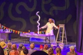 Devon Science Parties & Entertainment Educational Entertainers Profile 1
