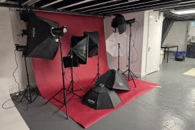 Rae Dowling photography Hire a Portrait Photographer Profile 1