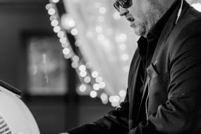 DJ Jon Lowe Bands and DJs Profile 1