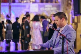 Charlie Ludlam Pianist & Singer Hire Professional Pianists Near You Profile 1