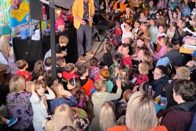 Christerical Balloon Modellers Profile 1