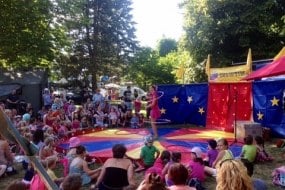 Circus Pazaz Bubbleologists Hire Profile 1