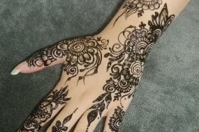 Elegant Henna by Mehak Henna Artist Hire Profile 1