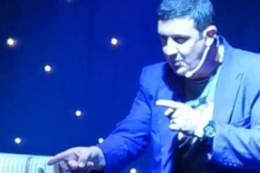 Leigh Milne - Magician and Entertainer Comedian
Hire Profile 1