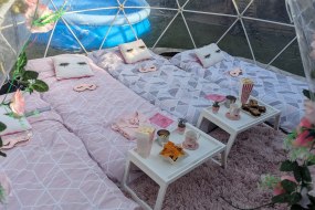 Luxury igloos and events