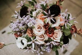 The Vintage House That Could Wedding Flowers Profile 1
