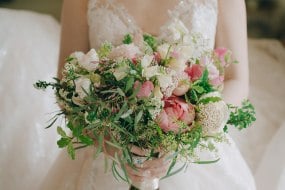 Endeavour Floral Design Wedding Flowers Profile 1