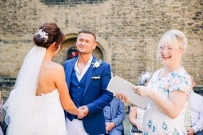 LD Celebrant Celebrant
Hire Profile 1