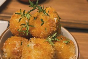 SWEET OYSTER CATERING Mediterranean Catering Profile 1