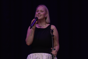 Beth Mills Find and Hire Singers For Your Event Profile 1