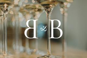 Basset & Barrel - Mobile Bar Hire Horsebox Bar Hire Profile 1