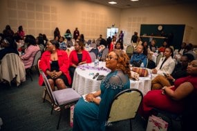 Mikun Shot It Ltd. Hire a Portrait Photographer Profile 1