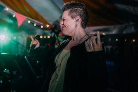 DL Entertainments Find and Hire Singers For Your Event Profile 1