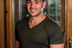 Scott Wilkes Hire Singing Waiters Profile 1