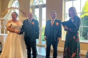 Fiona Wright Celebrant Celebrant
Hire Profile 1