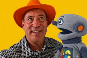 Mike the Magician Children's Magicians Profile 1