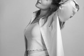 Serena Grant Acoustic Band Hire Profile 1