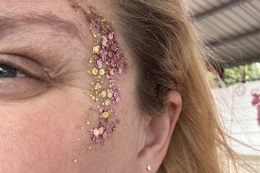 Brush & Stitch Glitter
Bar Hire Profile 1