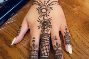 The Balloon Vault Henna Artist Hire Profile 1