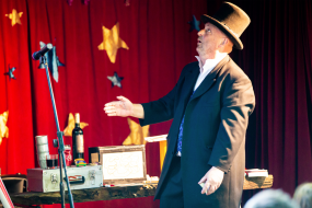 The Professor Palmermoff Magic Show Children's Party Entertainers Profile 1