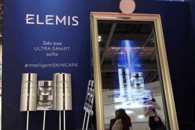 Wonder-Struck Magic Mirror Igloo Dome Hire Profile 1