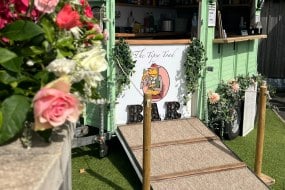 The Tipsy Toad Mobile Bar Horsebox Bar Hire Profile 1