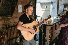 Gary Acoustic Wedding Singer. Find and Hire Singers For Your Event Profile 1